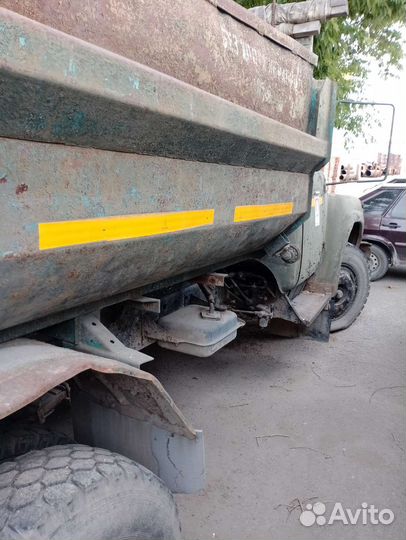 Разбираю ЗИЛ 130 самосвал по частям