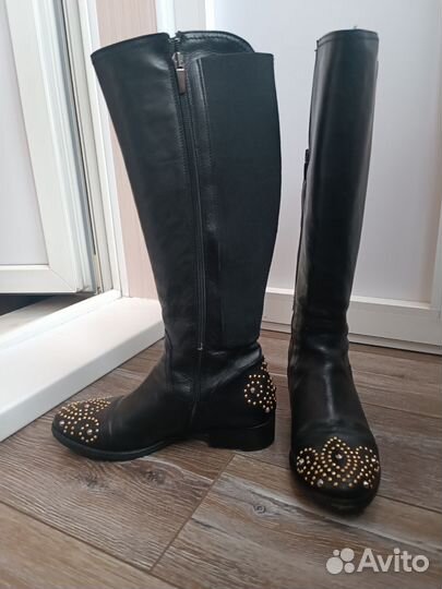 Сапожки Laura Bellariva. 37.5. Кожа. Италия