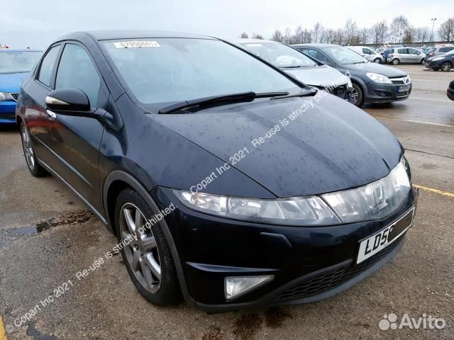 Разбирается Honda Civic 5D на запчасти