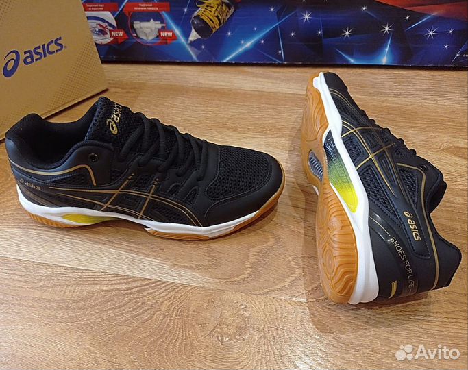 Кроссовки игровые Asics