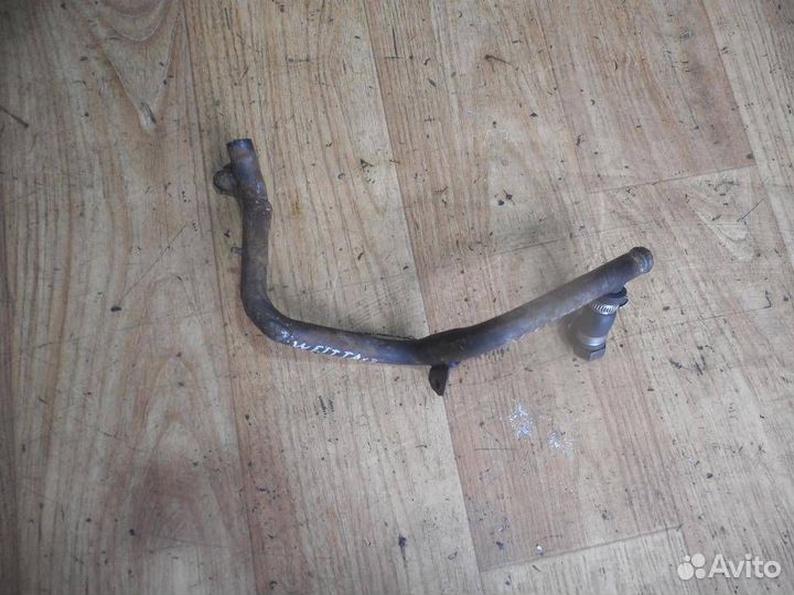 Трубка системы охлаждения Volkswagen Golf II/Jett