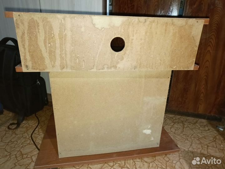 Тумба под телевизор