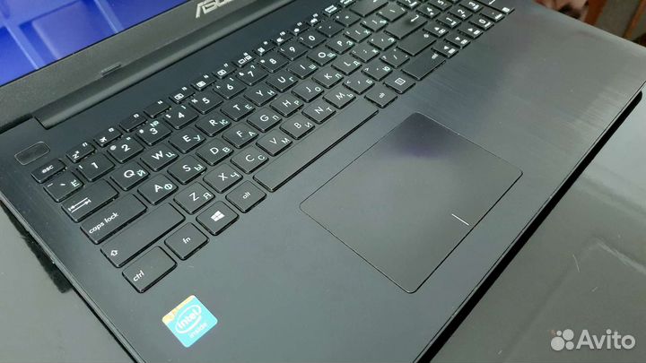 Ноутбук asus
