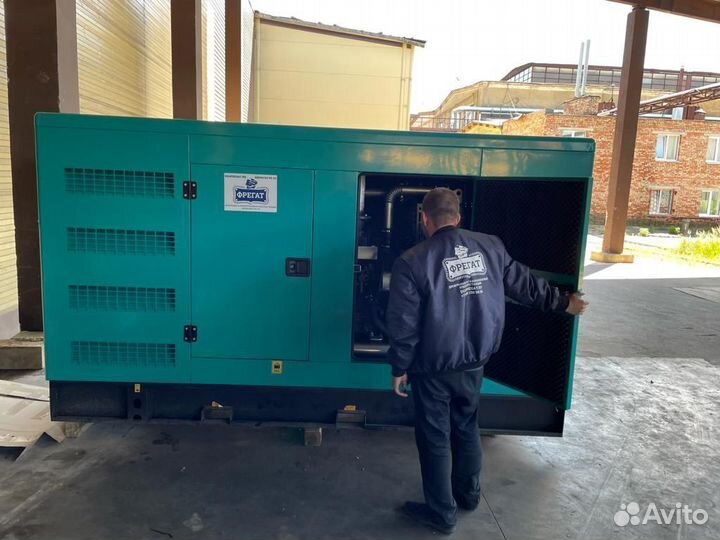 Дизельный генератор 200 квт в кожухе