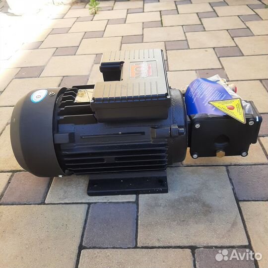 Аппарат высокого давления(моноблок) AR на 220в