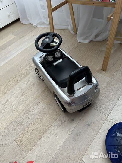 Мотоцикл и машинка толокар мерседес