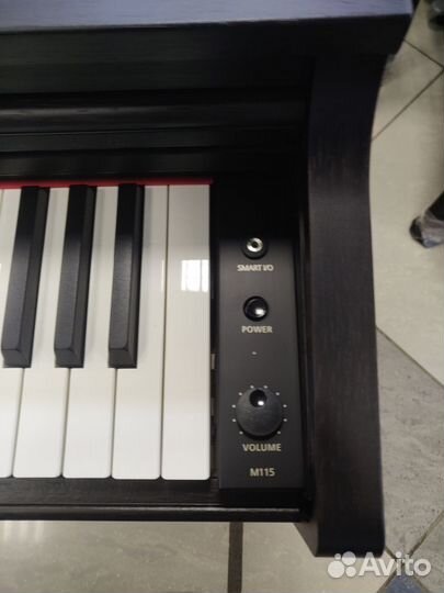 Цифровое фортепиано Kurzweil M115 SR