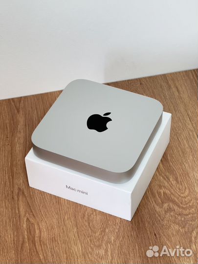 Mac mini M2