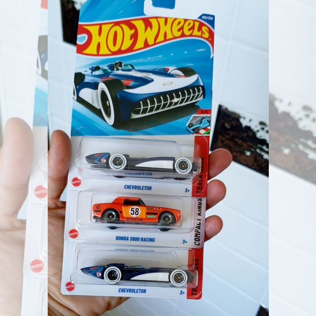 Hot wheels TH