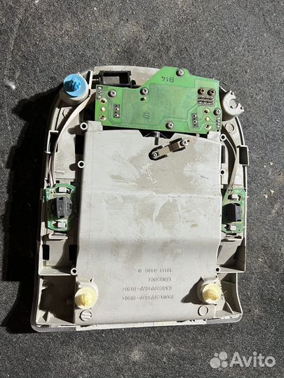 Плафон освещения Toyota Corolla 150