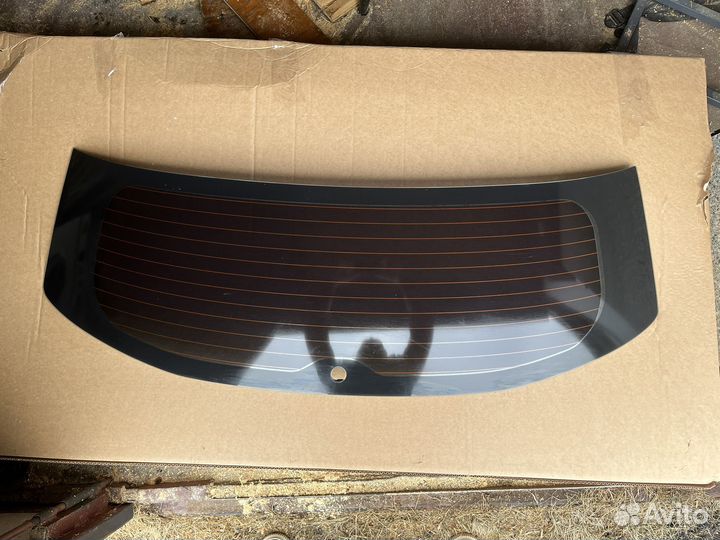 Стекло заднее Hyundai Creta