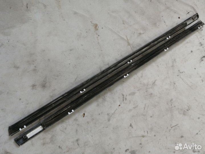 Молдинг передней двери Nissan Primera P11 1996-02