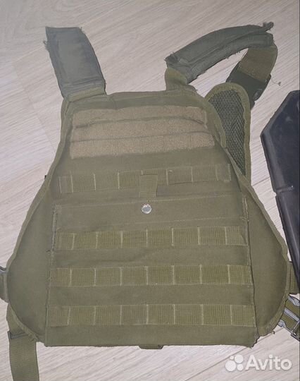 Бронежилет в бронеплитами Rmour Solutions