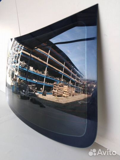 Стекло заднее Hyundai Sonata 5 NF 2005-2010