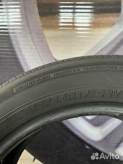 Yokohama dB Decibel E70B 215/55 R17