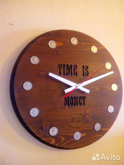 Часы настенные 