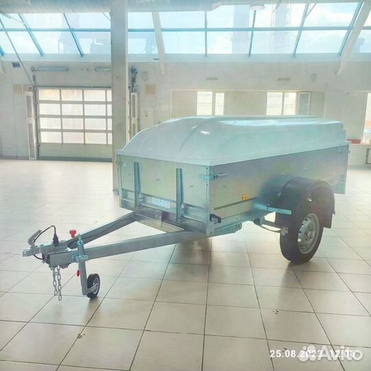 Прицеп 2.5х1.3 с высоким бортом и крышкой. Новый