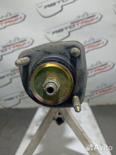 Стойка ходовки toyota lexus. IS300 mark II mark II blit progres verossa. JZS175 JZS179 JZX110 JZX115