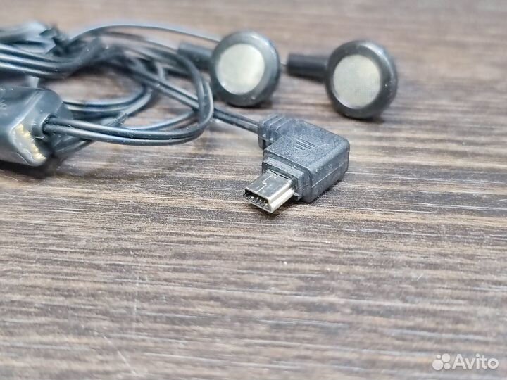 Гарнитура для телефона с разъемом miniUSB