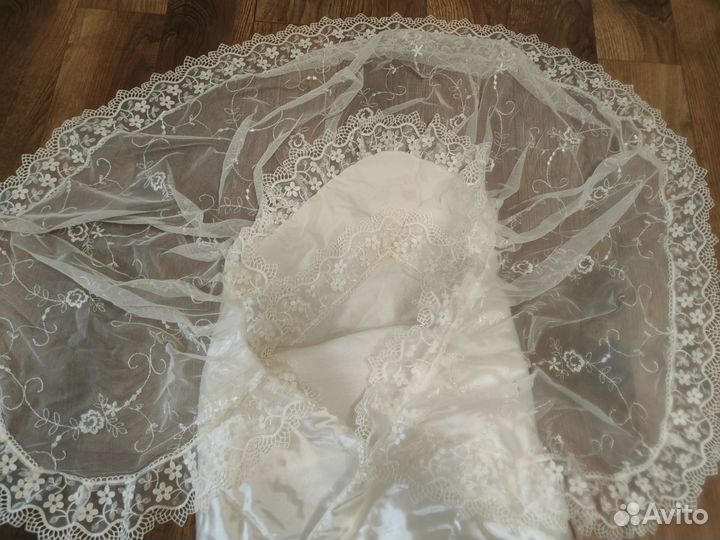 Конверт кружевной на выписку с меховым вкладышем