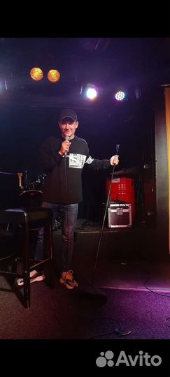 Автор шуток, сценариев