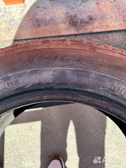 Michelin X-Ice 3 215/55 R16