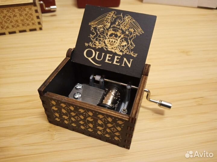 Новая музыкальная шкатулка Queen