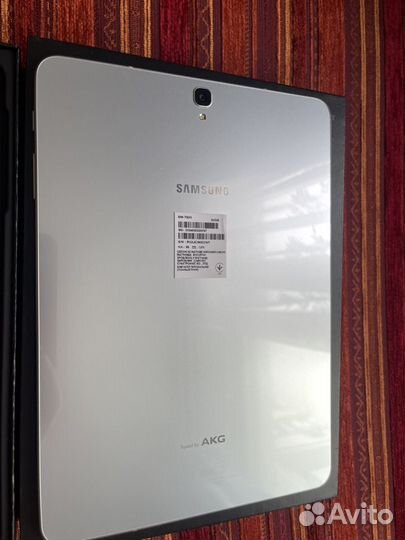 Samsung Galaxy Tab S3 SM-T825