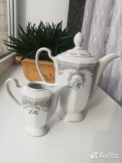 Винтаж Weimar кофейник и сливочник
