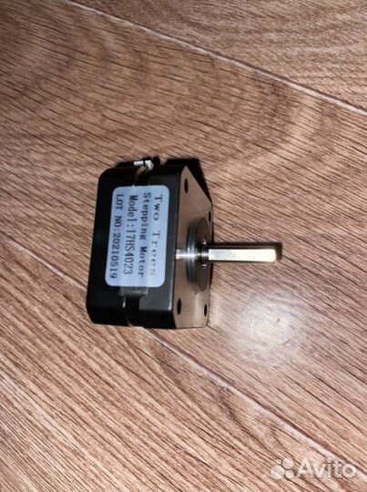 Шаговые двигатели Nema17