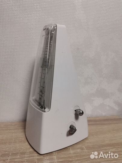 Метроном механический