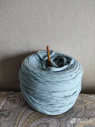 Трикотажная пряжа Saltera и крючок