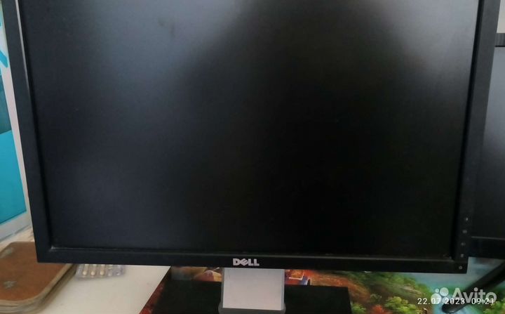 Монитор Dell