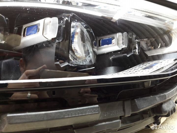 Фара правая Mercedes-Benz S-Class W223 2020