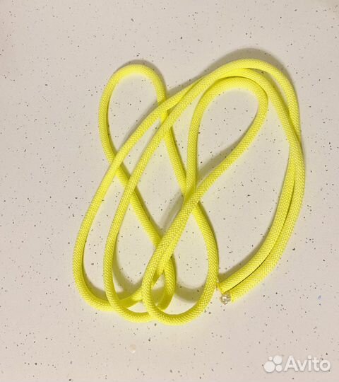 Гимнастическая скакалка