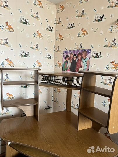 Продам компьютерный стол бу