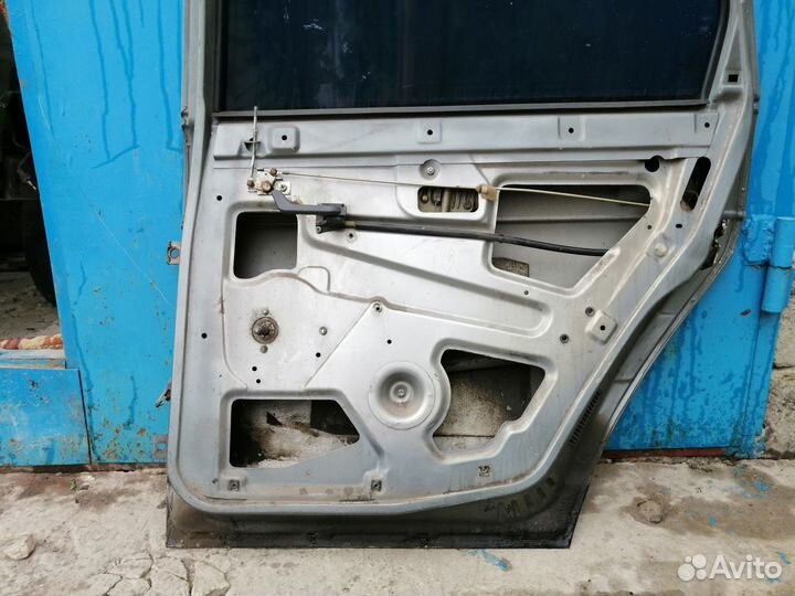 Двери ваз 2111 правые