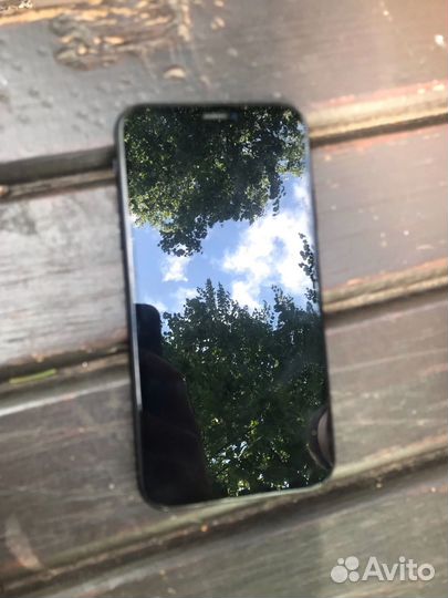 Телефон iPhone хr