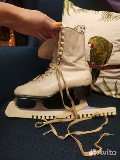 Коньки фигурные Botas