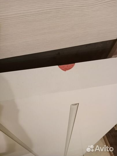 Стол подвесной