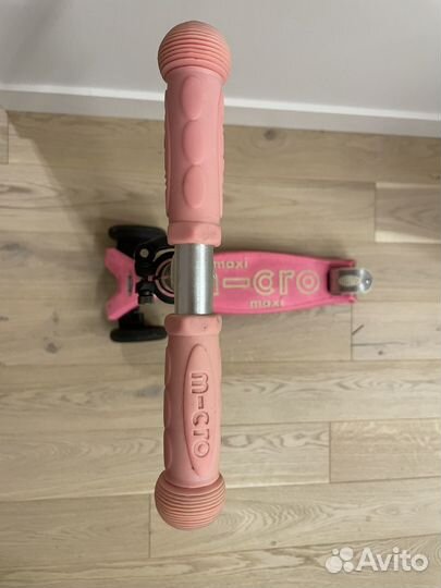 Самокат maxi Micro Deluxе розовый