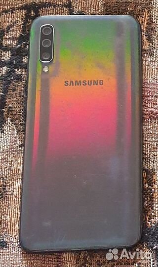 Samsung Galaxy A50, 4/64 ГБ