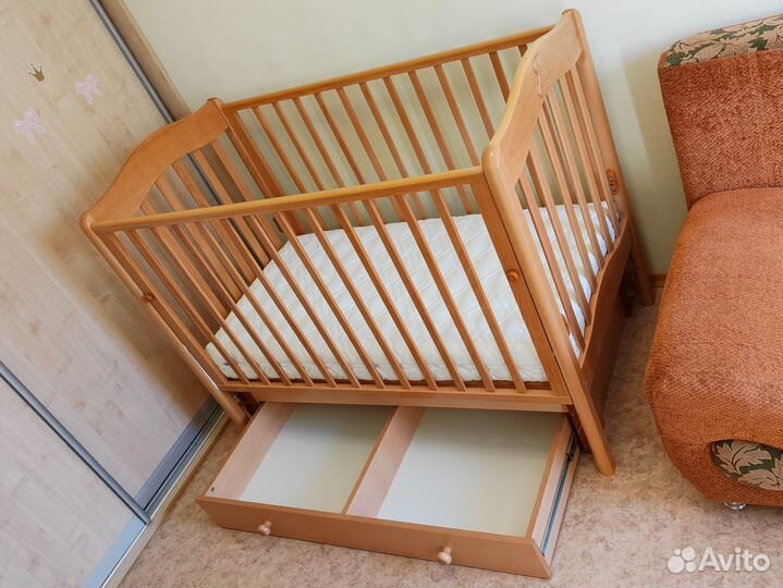 Детская кроватка Гандылян Ванечка + матрас + ещё