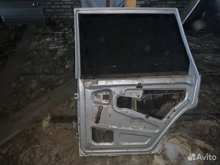 Задние двери на ваз 2104