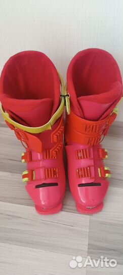 Горнолыжные ботинки женские