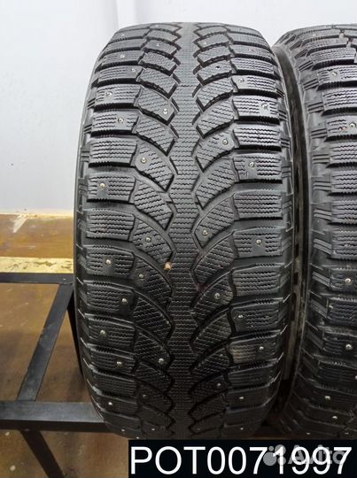 Bridgestone Blizzak Spike-01 235/55 R17 99R