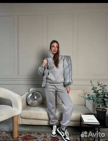 Костюм женский тройка(костюм +жилет)