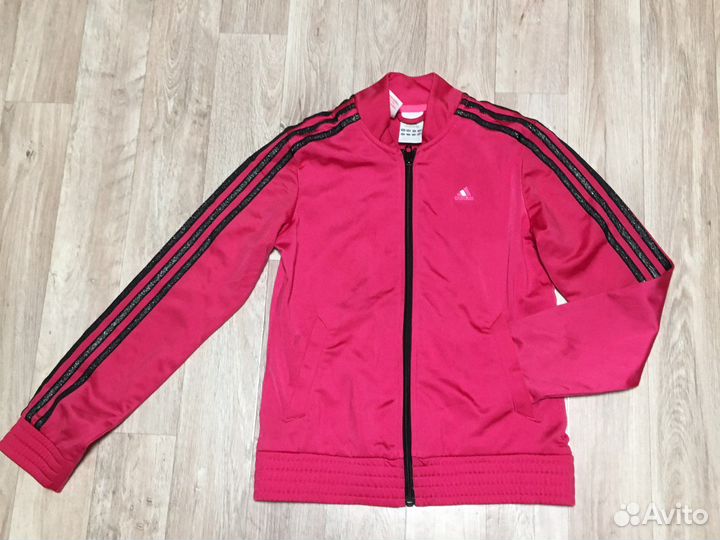 Костюм спортивный