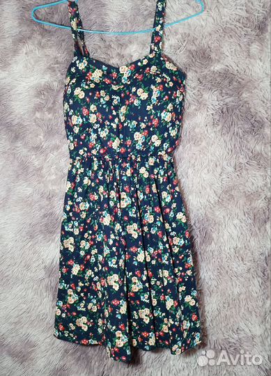 Вечернее платье 42-44 тёмно-синие с цветами
