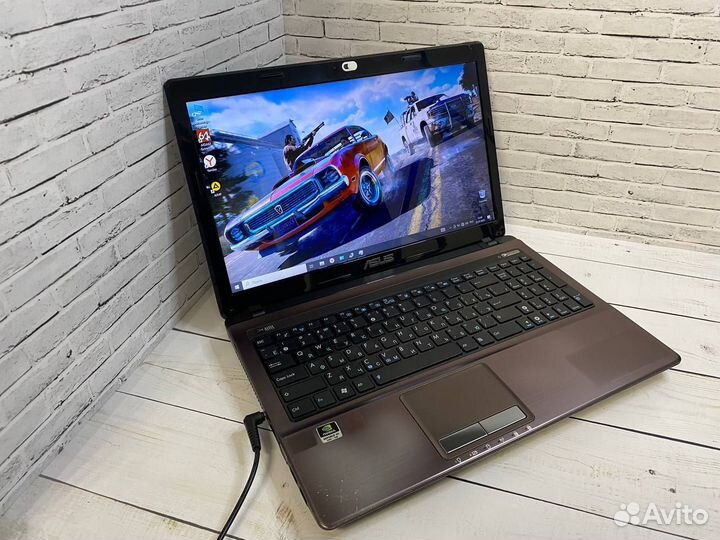 Игровой ноутбук Asus I7/8Gb/SSD/2видеокарты/4ядра